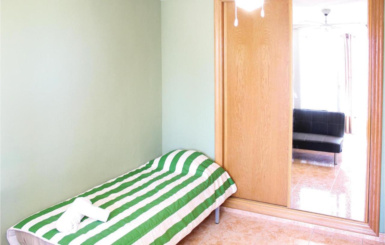 2 Bedroom Pet Friendly Apartment In Аликанте Экстерьер фото
